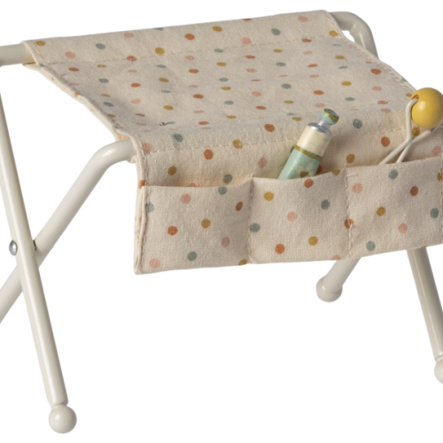 Maileg przewijak Nursery table baby mouse off white