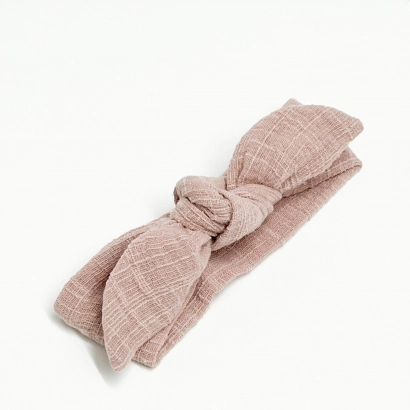 Przytullale Opaska z muślinu dla lalki Miniland 38 cm różowa