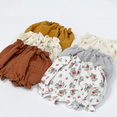 Przytullale muślinowe bloomersy dla lalki Miniland 32cm i 38cm i Paola Reina 34