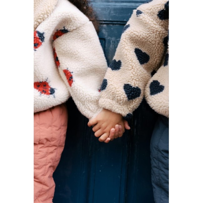 Konges Slojd Jody teddy jacket ladybug sand - Kurtka pluszowa dla dzieci