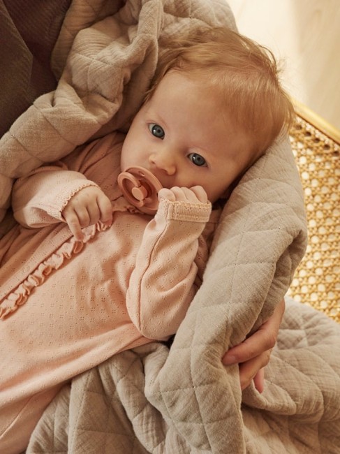 Fixoni piżamka niemowlęca Piontelle Cameo Rose 422456 5000