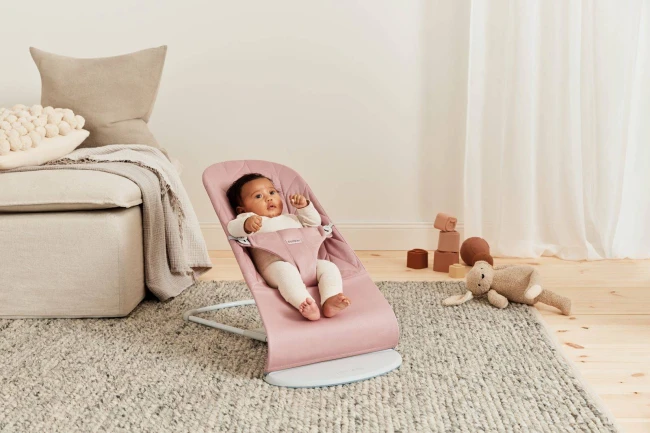 BABYBJORN - leżaczek BLISS Woven, Petal Quilt, Zgaszony róż