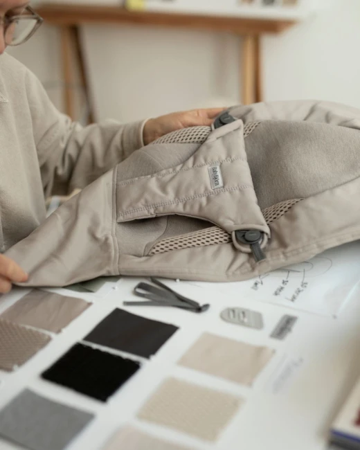 BABYBJORN - leżaczek BALANCE SOFT WOVEN/JERSEY Tri Fabric, Piaskowoszary