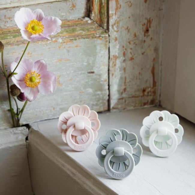 Elodie Details - Smoczek Binky Bloom - Vanilla White