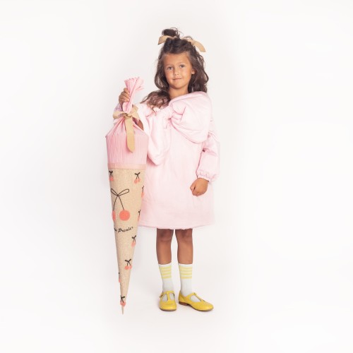 St026127 Schultüte - Cherry Pompon_lookbook 2.jpg