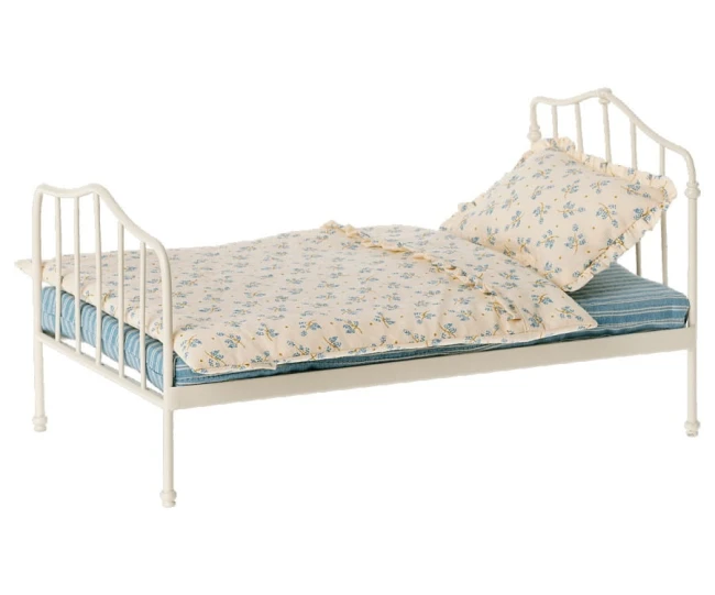 maileg miniature bed