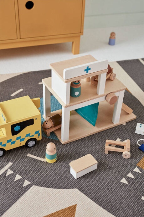 Kid's Concept - Karetka pogotowia AIDEN - Zabawki drewniane